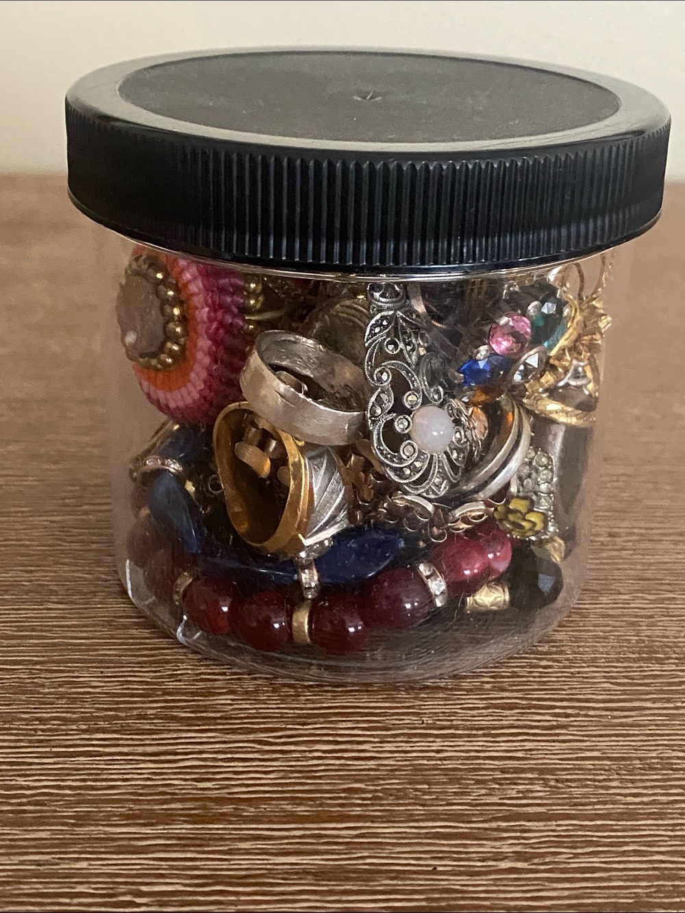 Jewelry Filled Container Rings, Bracelets, Necklaces 🤩🤩 $40